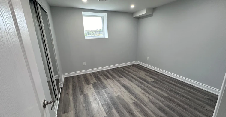 31 Lorne Thomas Place, New Tecumseth, ON, L9R 0T8 - 12