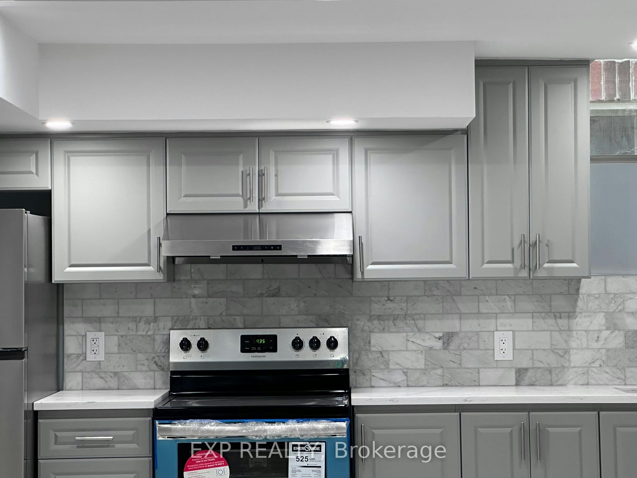 31 Lorne Thomas Place, New Tecumseth, ON, L9R 0T8 - 5