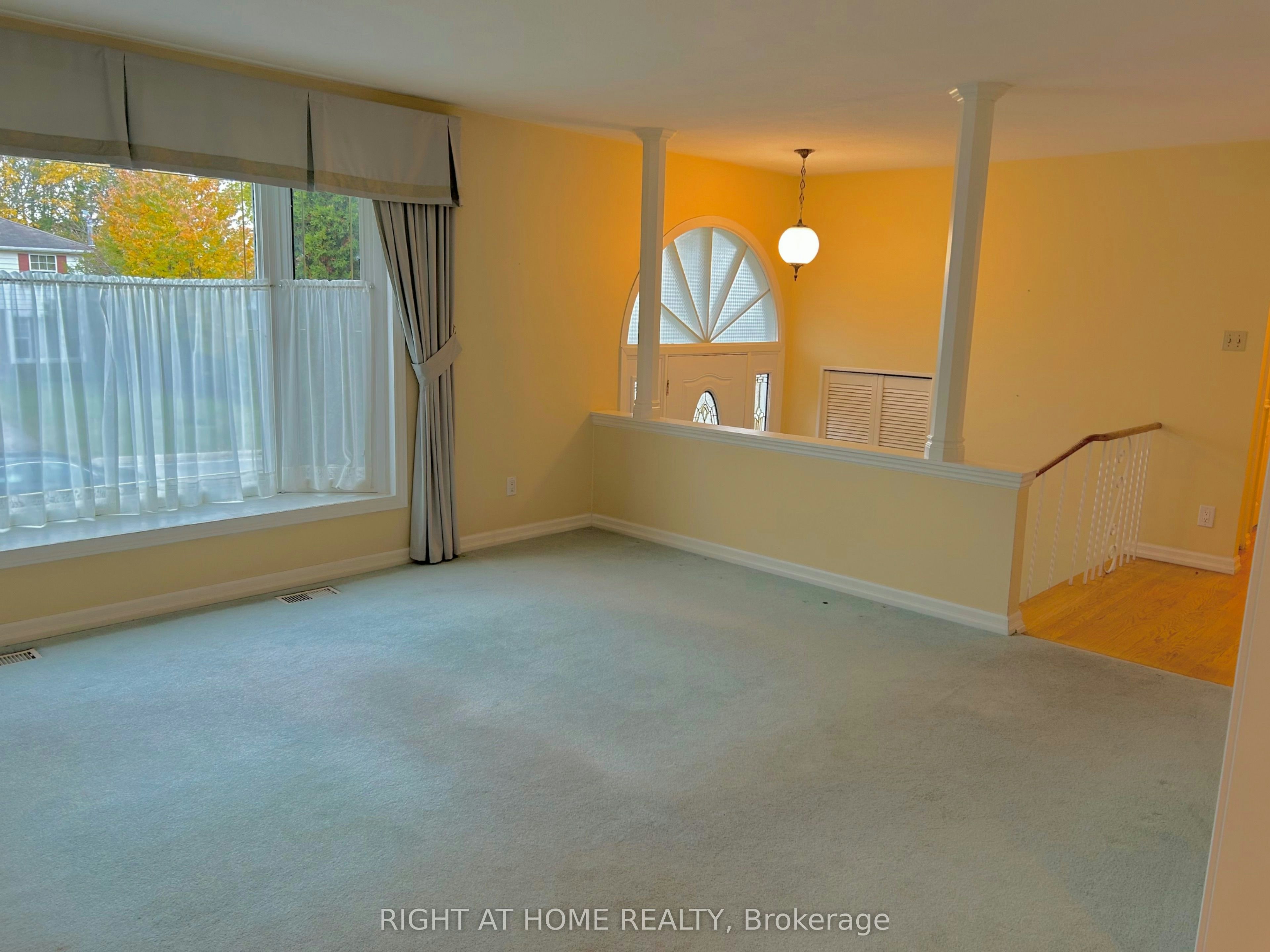 94 Southdale Drive, Markham, ON, L3P 1K2 - 4