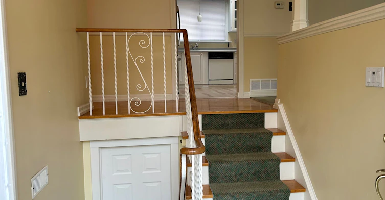 94 Southdale Drive, Markham, ON, L3P 1K2 - 2