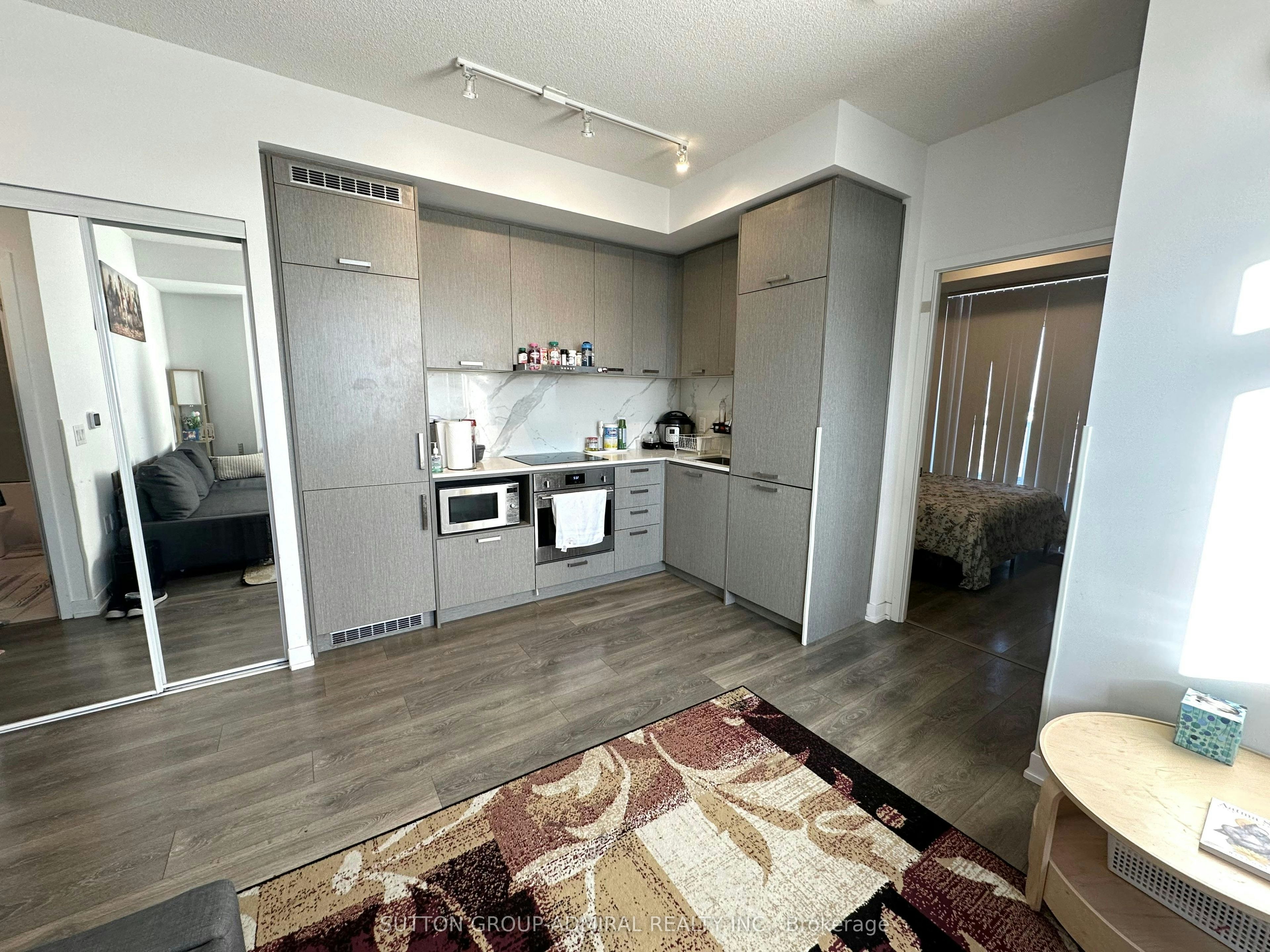 2010-38 Honeycrisp Crescent, Vaughan, ON, L4K 0M8 - 3