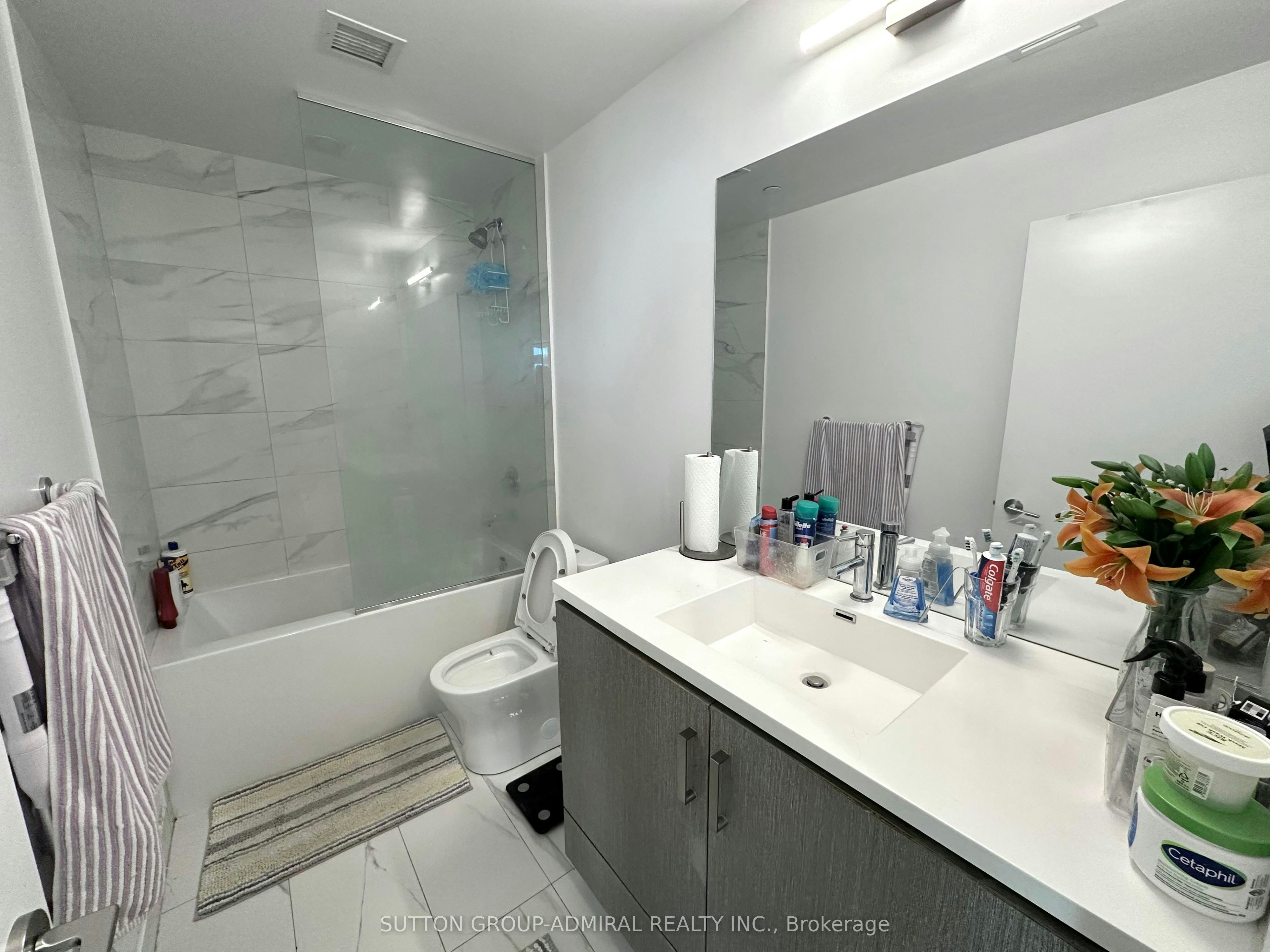 2010-38 Honeycrisp Crescent, Vaughan, ON, L4K 0M8 - 6