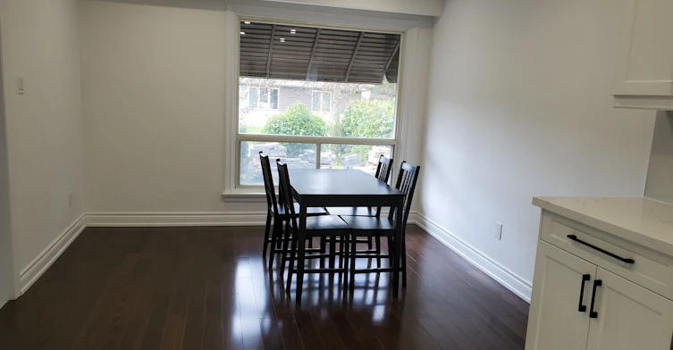 17 Maralim Road, Richmond Hill, ON, L4C 2K6 - 2