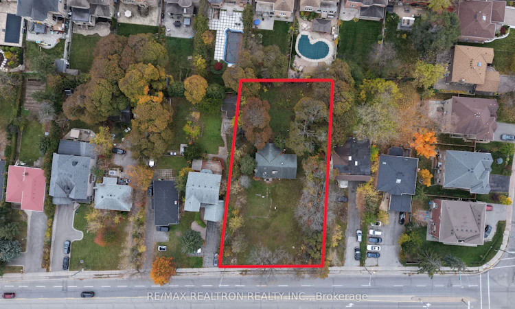 281 Elgin Mills Road W