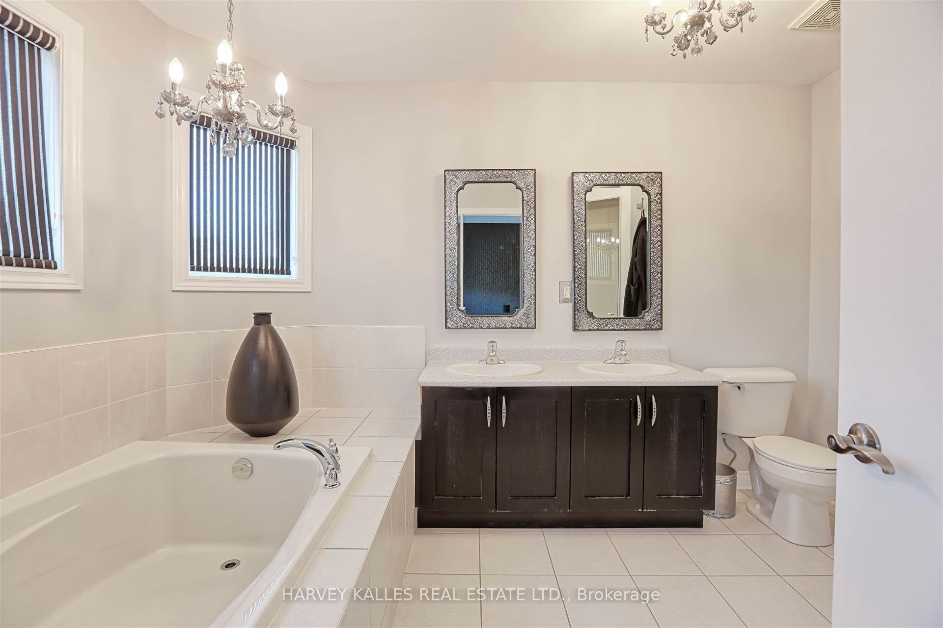 36 Canyon Gate Crescent, Vaughan, ON, L6A 0C2 - 22