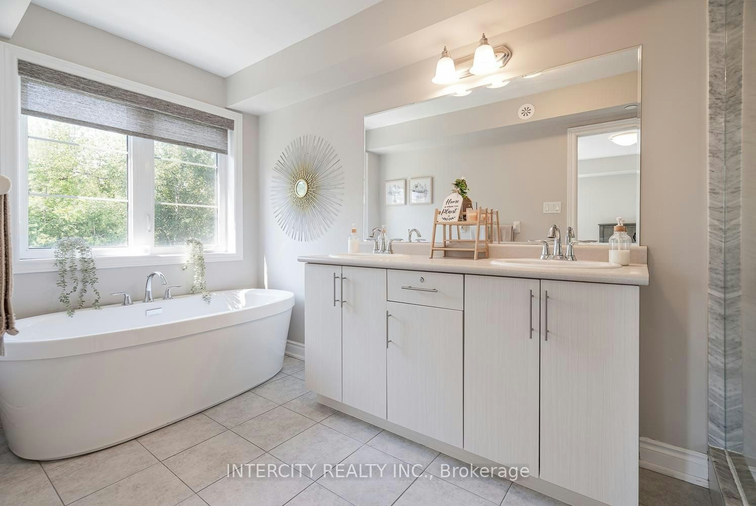 116-1331 Major Mackenzie Drive W, Vaughan, ON, L6A 4W4 - 27