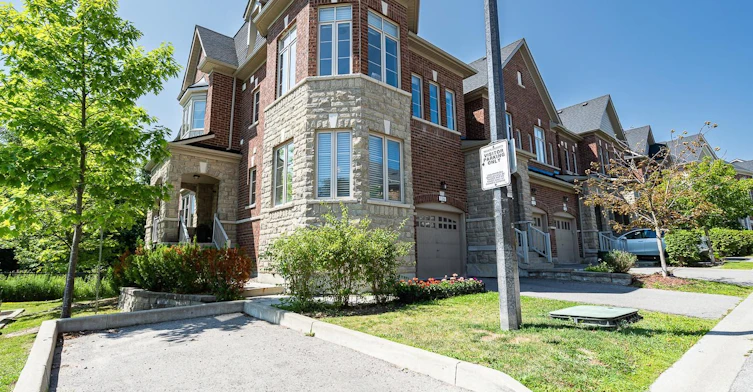 116-1331 Major Mackenzie Drive W, Vaughan, ON, L6A 4W4