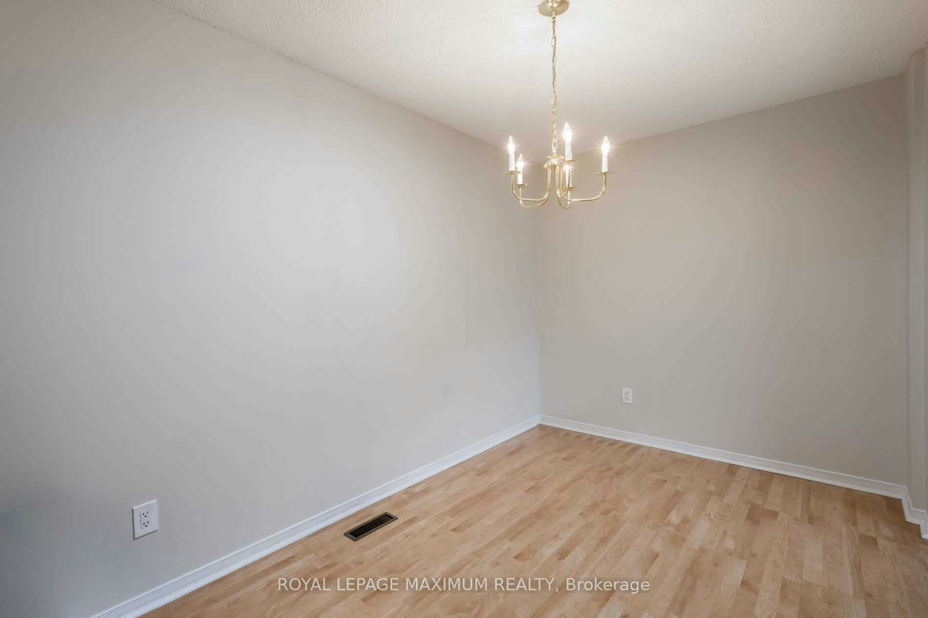 97 Coles Avenue, Vaughan, ON, L4L 1L8 - 11