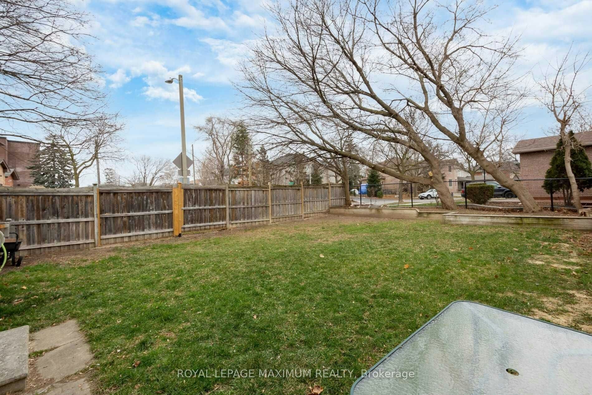 97 Coles Avenue, Vaughan, ON, L4L 1L8 - 33