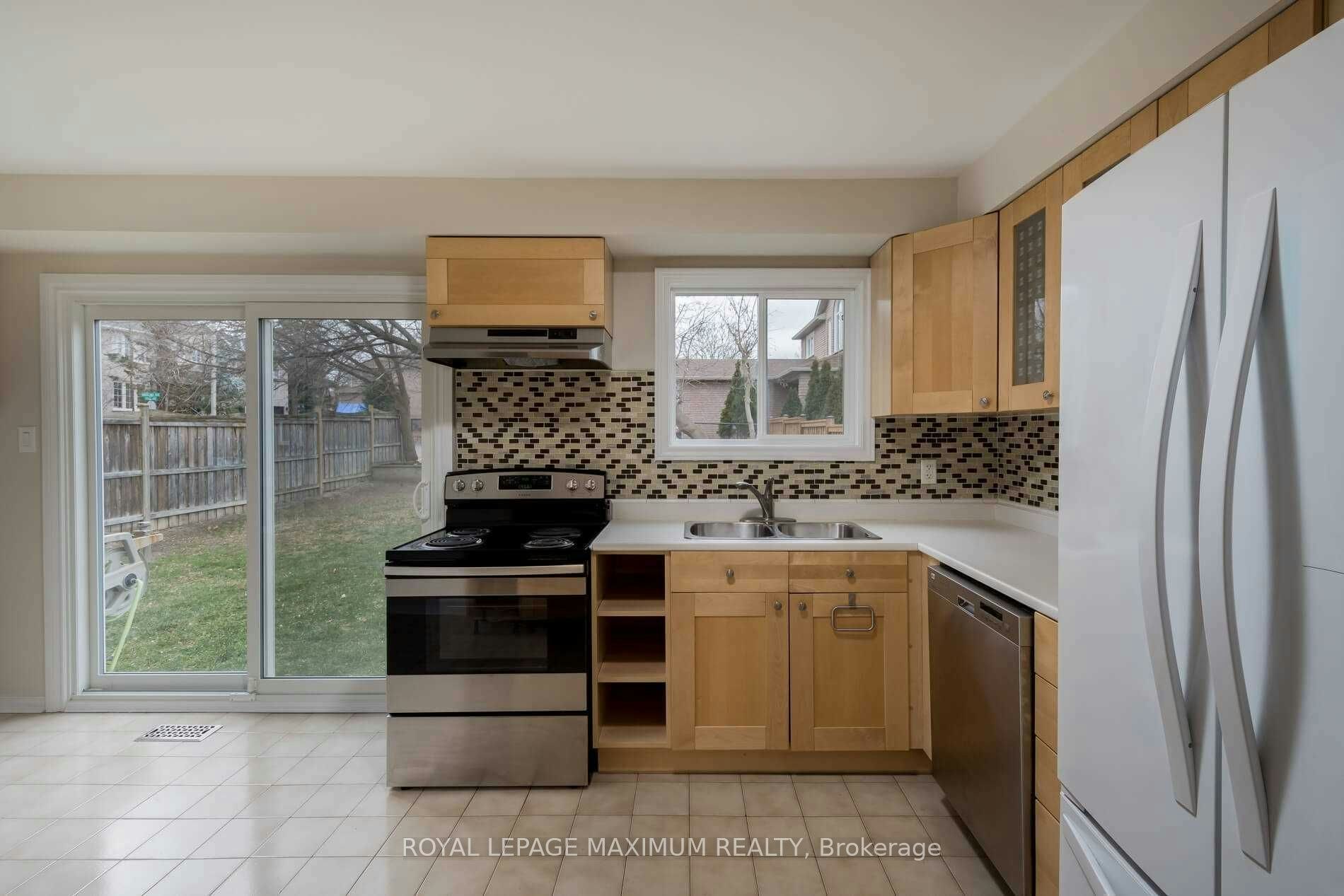 97 Coles Avenue, Vaughan, ON, L4L 1L8 - 16