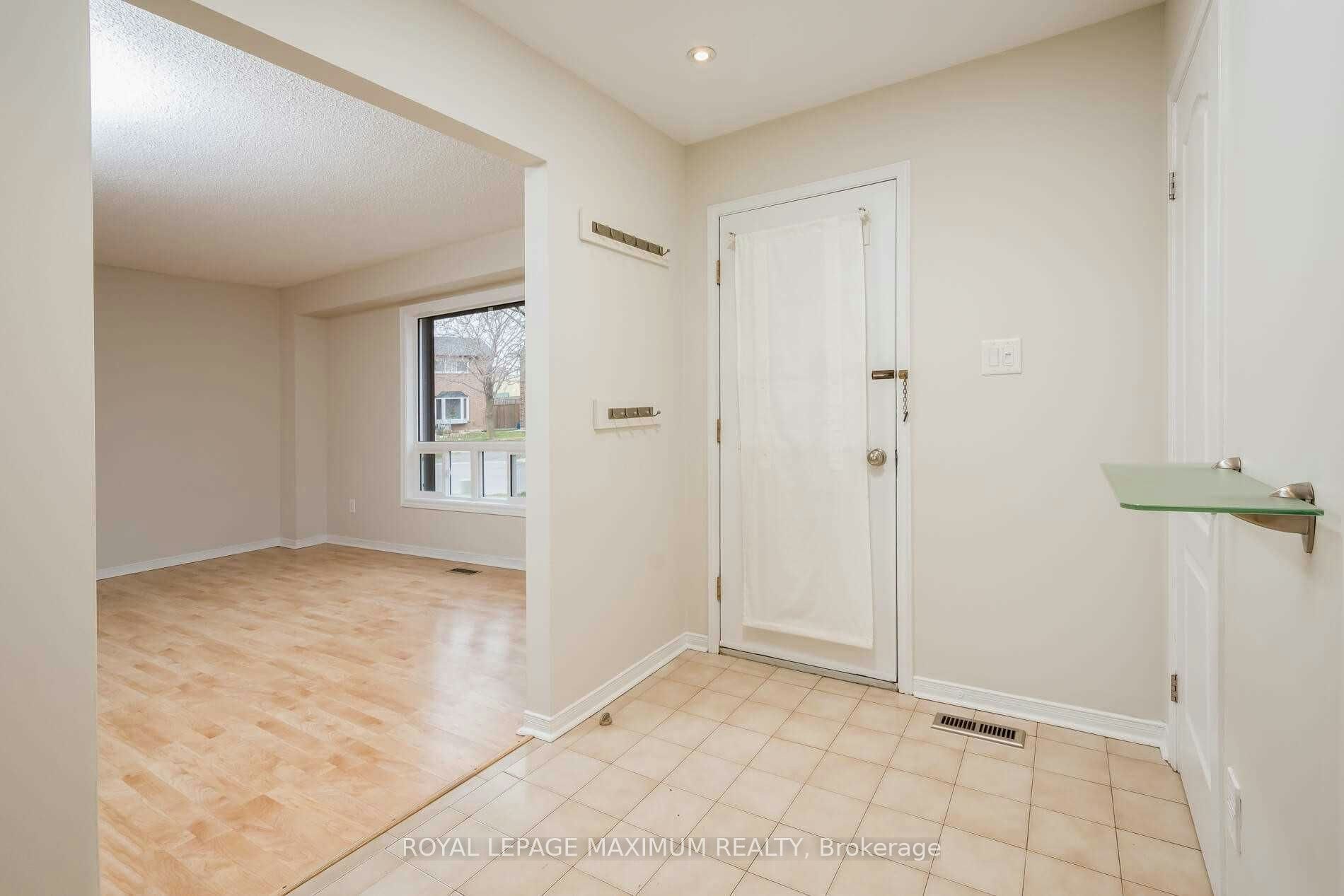 97 Coles Avenue, Vaughan, ON, L4L 1L8 - 5
