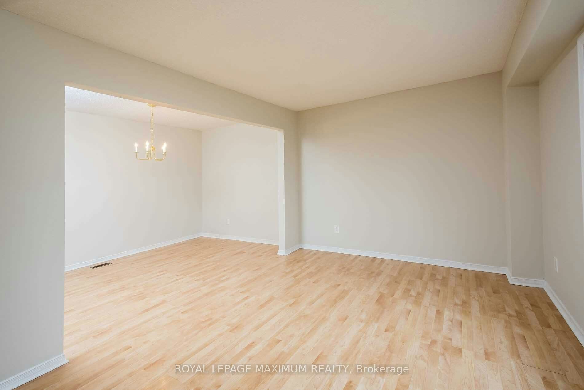 97 Coles Avenue, Vaughan, ON, L4L 1L8 - 7