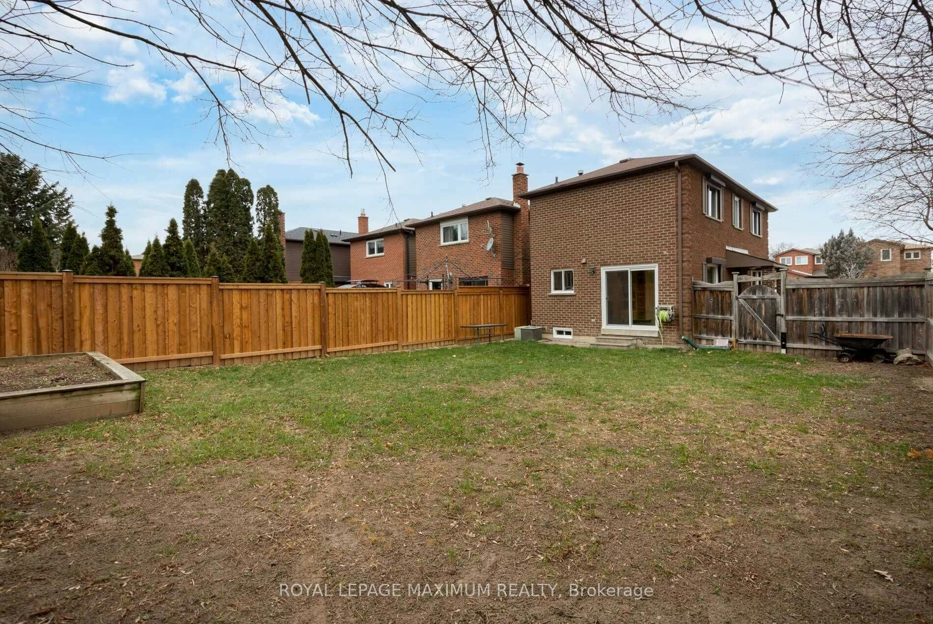 97 Coles Avenue, Vaughan, ON, L4L 1L8 - 32