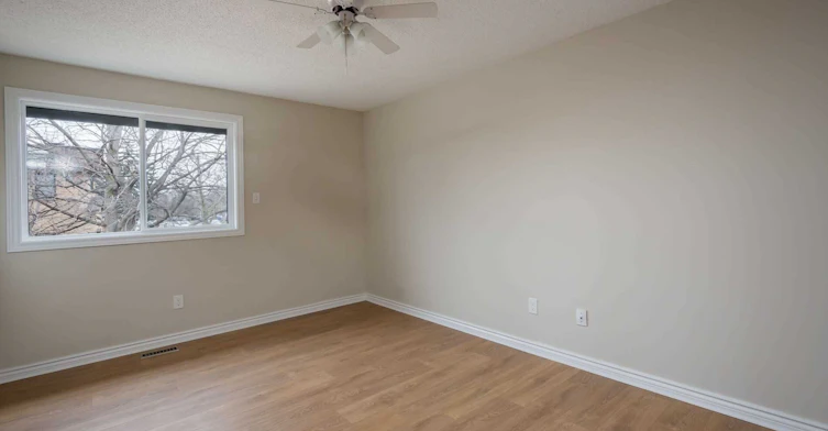 97 Coles Avenue, Vaughan, ON, L4L 1L8 - 21
