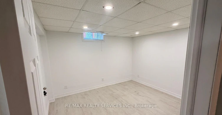 BASEMENT-36 Windward Crescent, Vaughan, ON, L6A 3G5 - 3