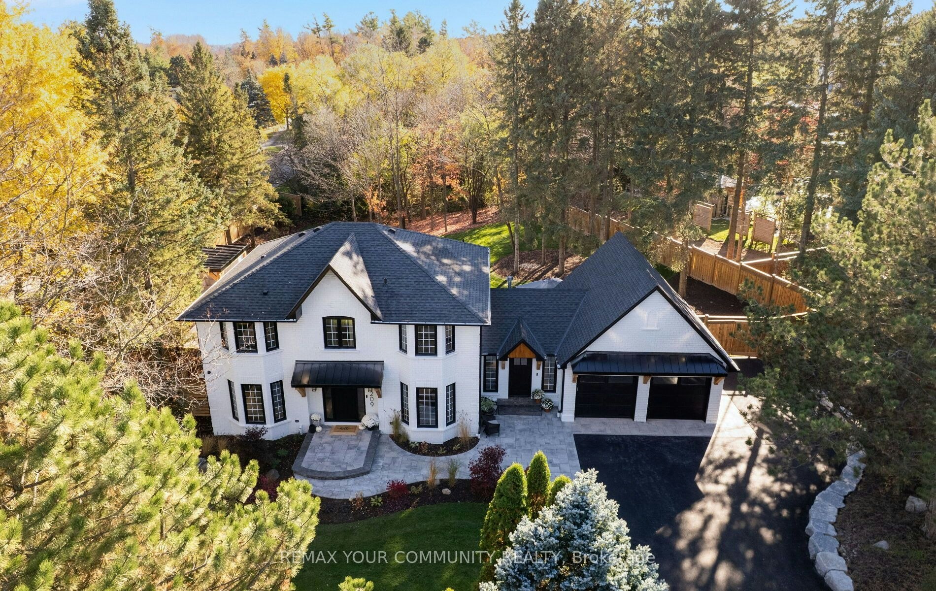 209 Heathwood Heights Drive, Aurora, ON, L4G 4X7