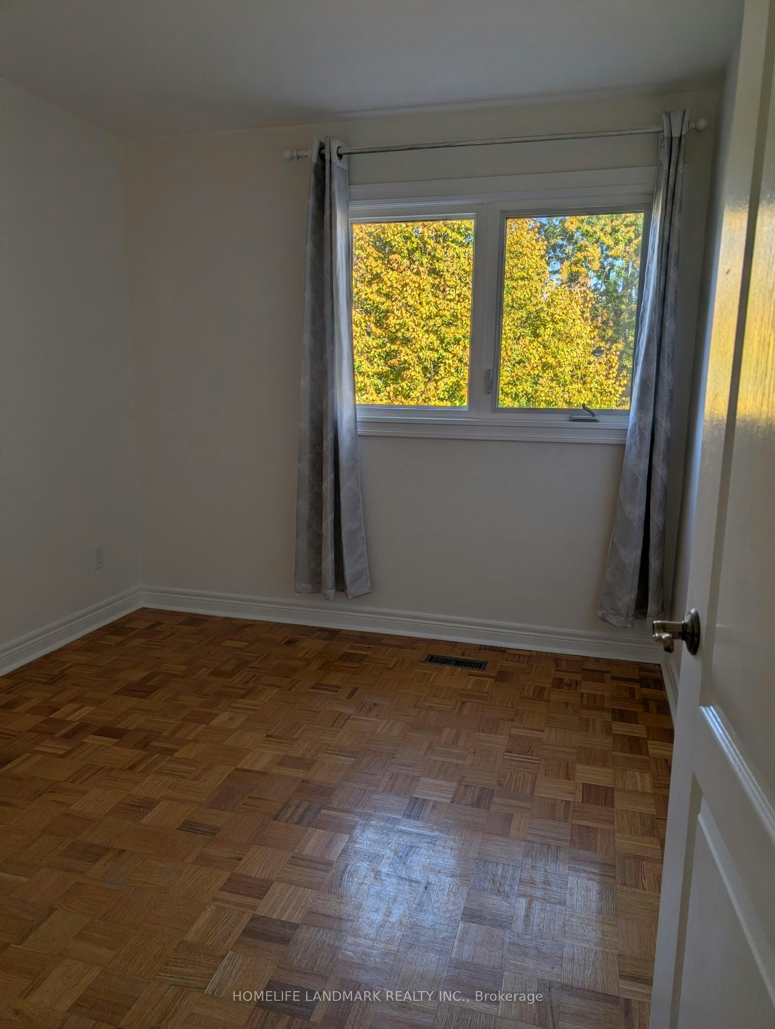 77 Parkway Avenue, Markham, ON, L3P 2H1 - 7