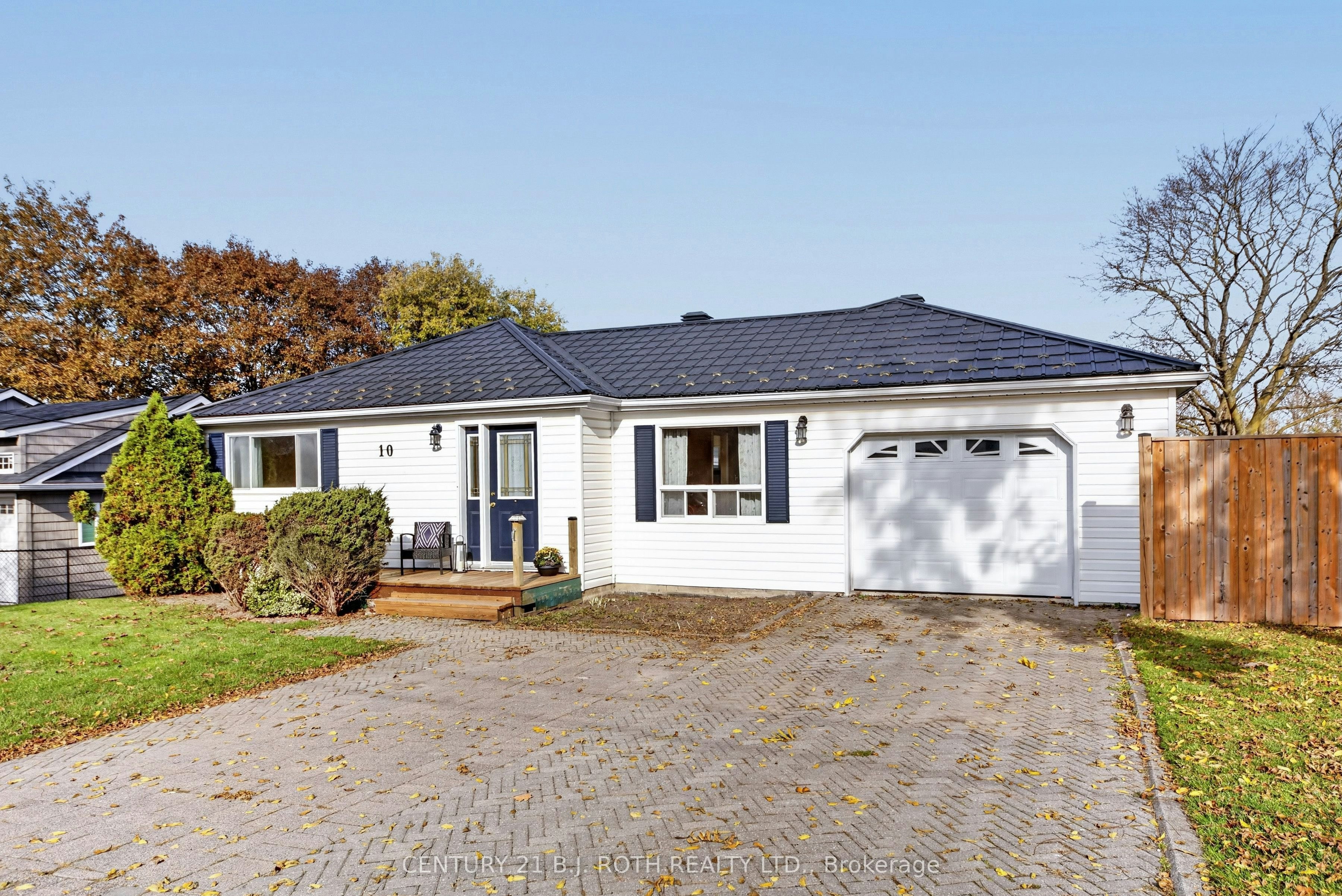 10 East John Street, Innisfil, ON, L0L 1L0