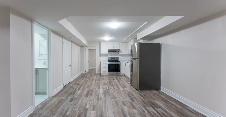 230 Waterside Crescent, Vaughan, ON, L6A 1V3 - 2