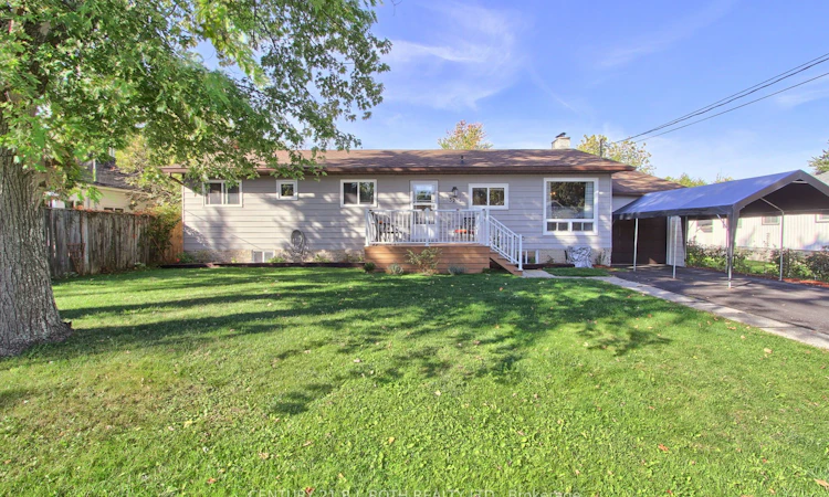 32 Franklin Beach Road