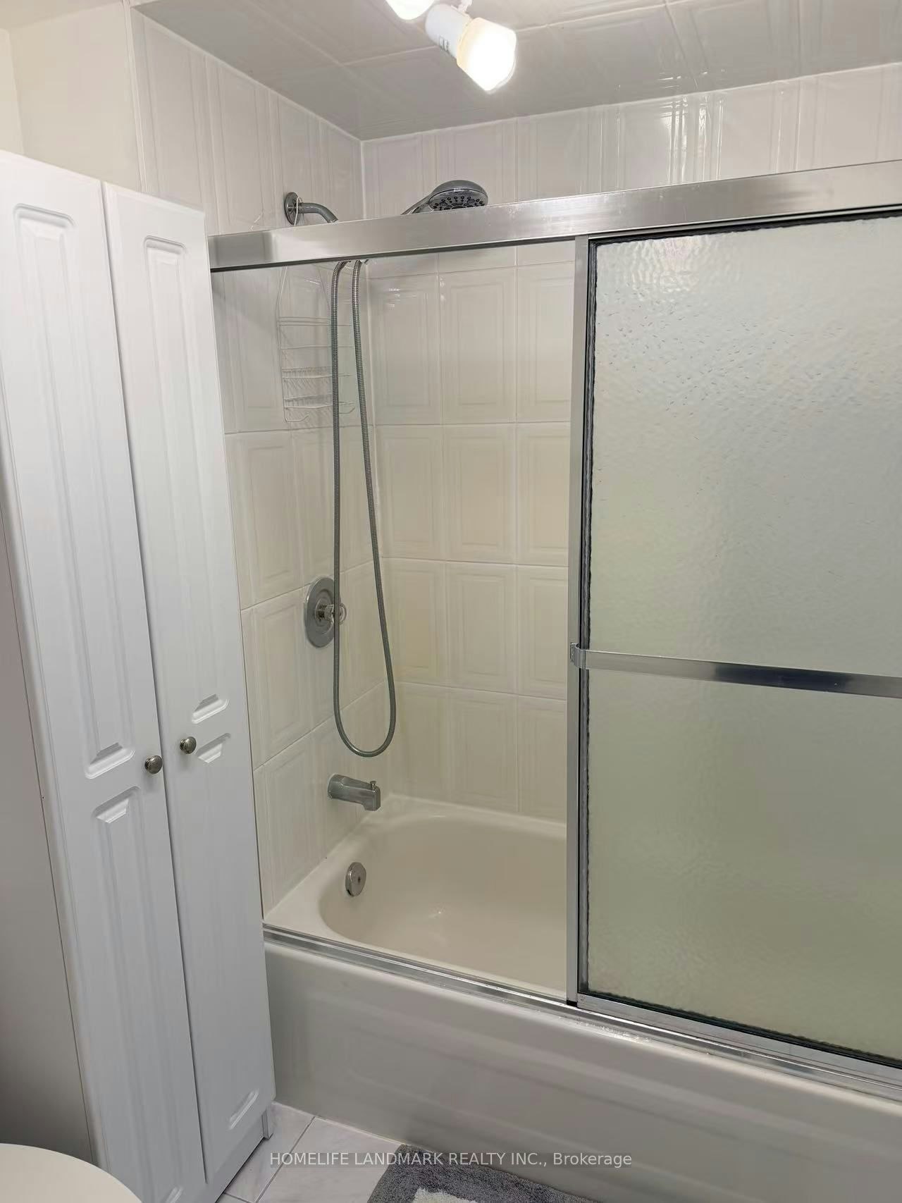 Lower-817 Norwick Road, Newmarket, ON, L3X 1K8 - 6