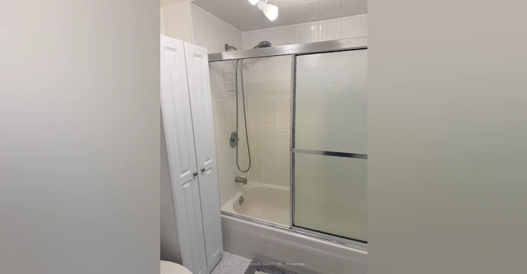 Lower-817 Norwick Road, Newmarket, ON, L3X 1K8 - 6