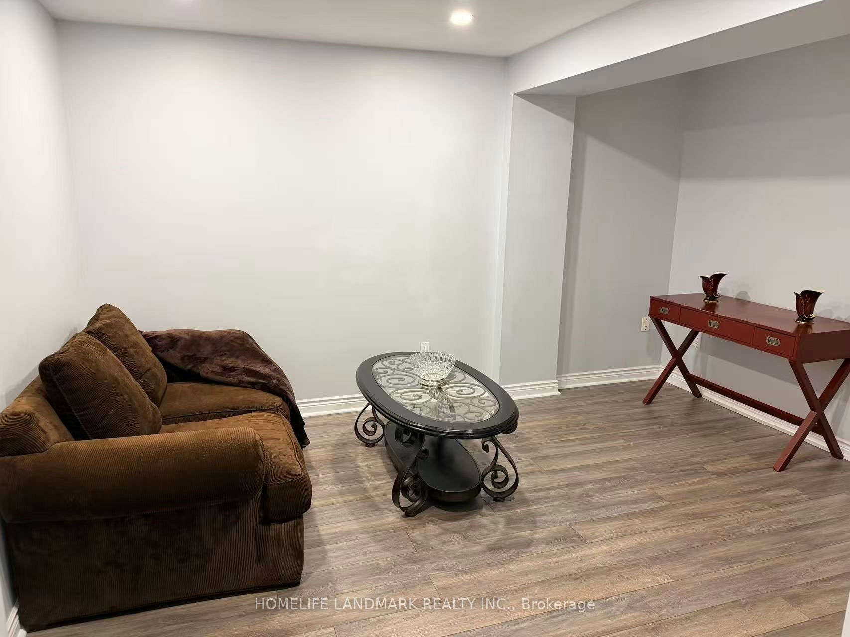 Lower-817 Norwick Road, Newmarket, ON, L3X 1K8 - 17