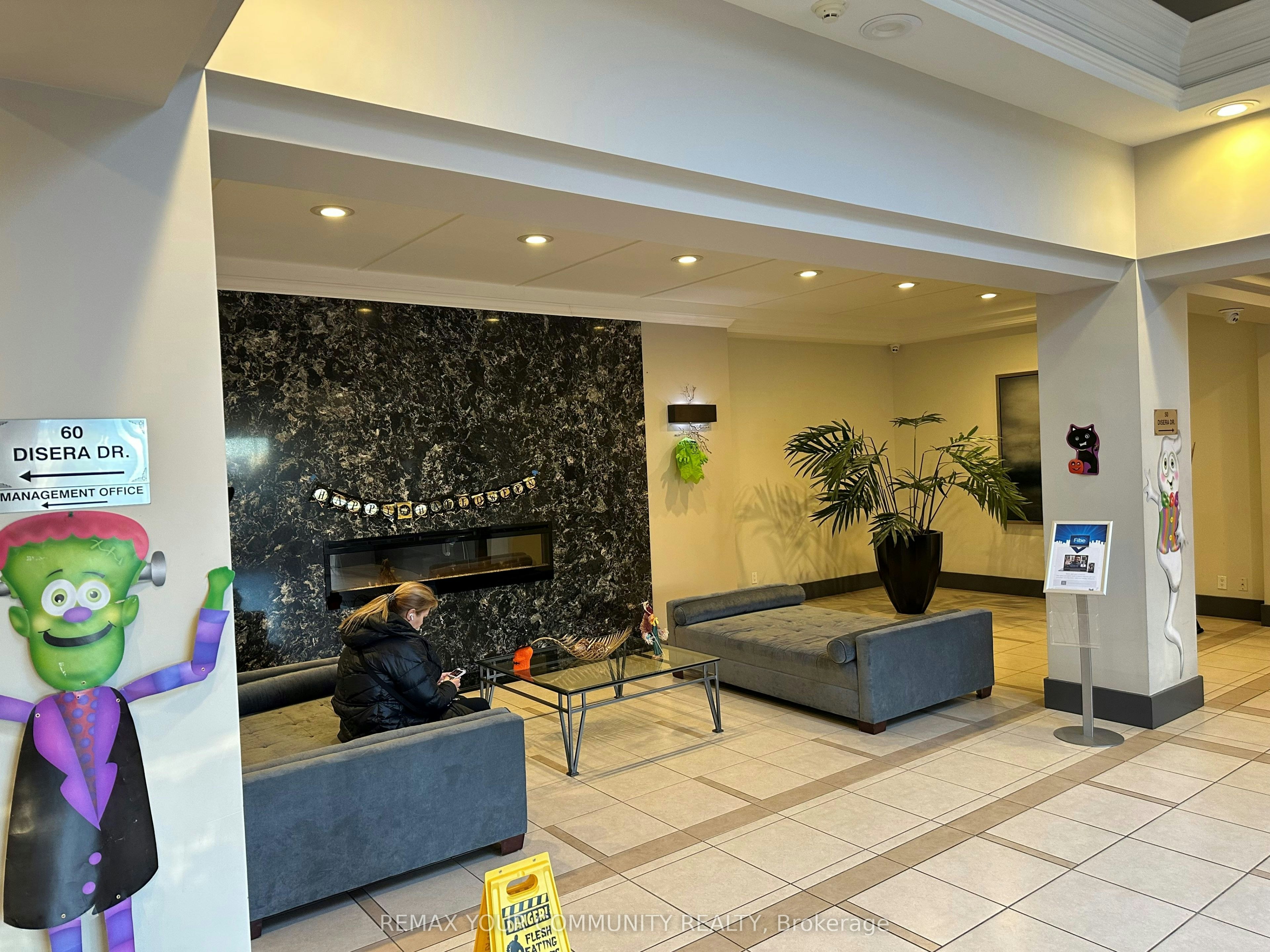 1207-50 Disera Drive, Vaughan, ON, L4J 9E9 - 3