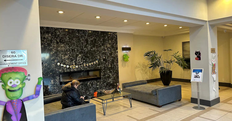 1207-50 Disera Drive, Vaughan, ON, L4J 9E9 - 3