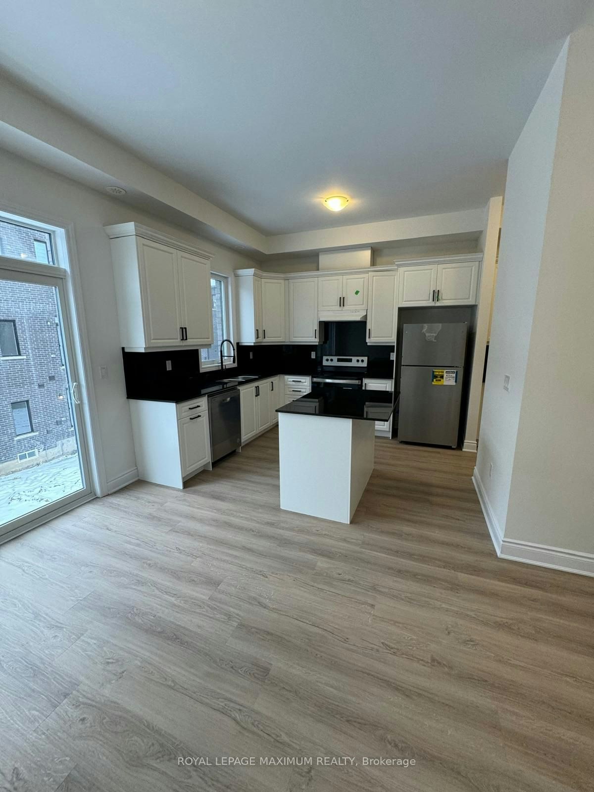 82 Paradox Street, Vaughan, ON, L4L 1A7 - 7