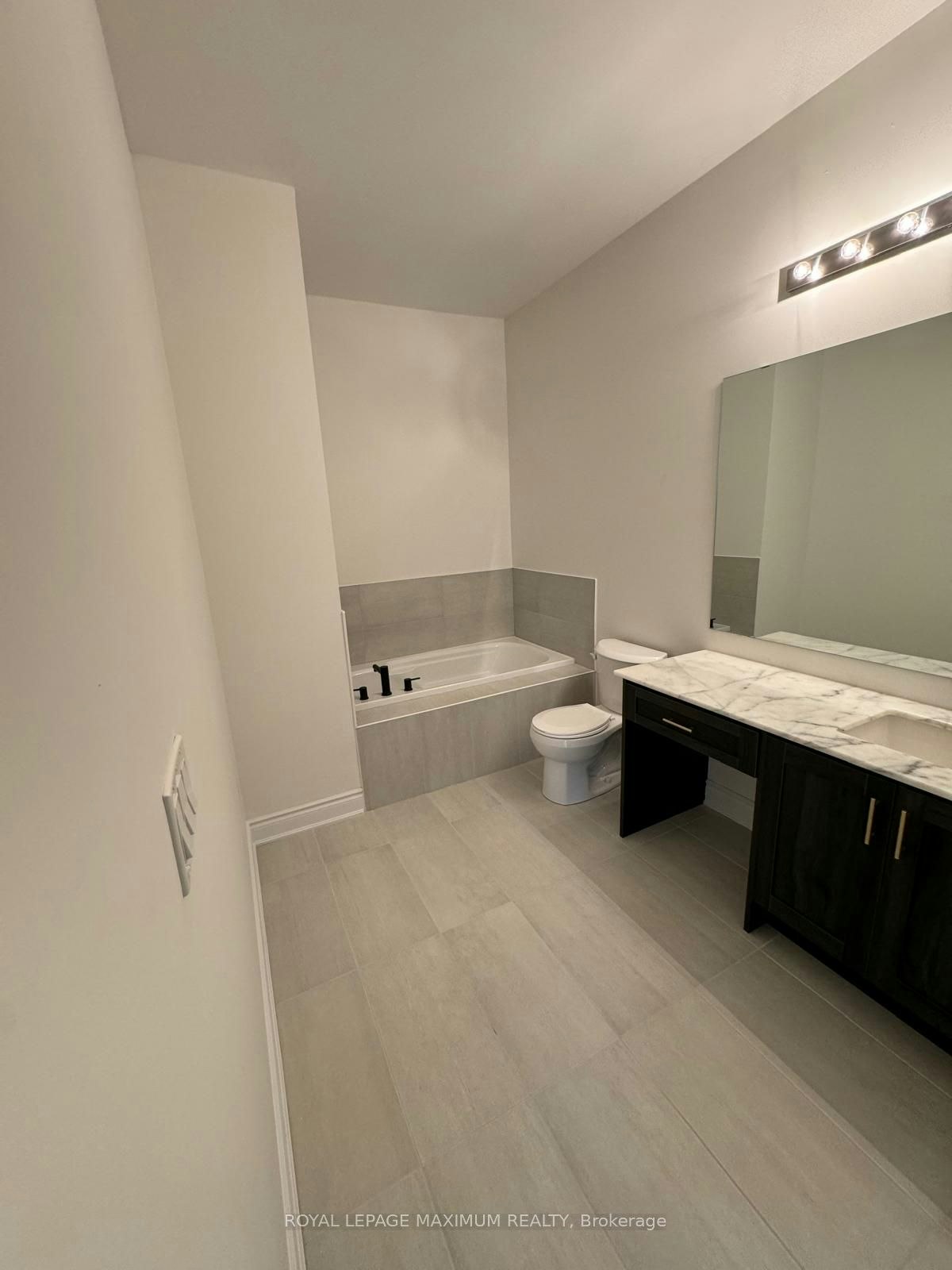 82 Paradox Street, Vaughan, ON, L4L 1A7 - 19