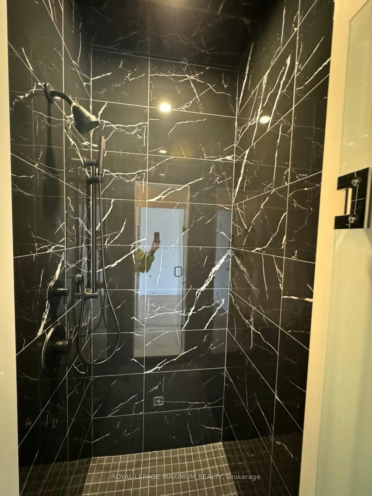 82 Paradox Street, Vaughan, ON, L4L 1A7 - 18