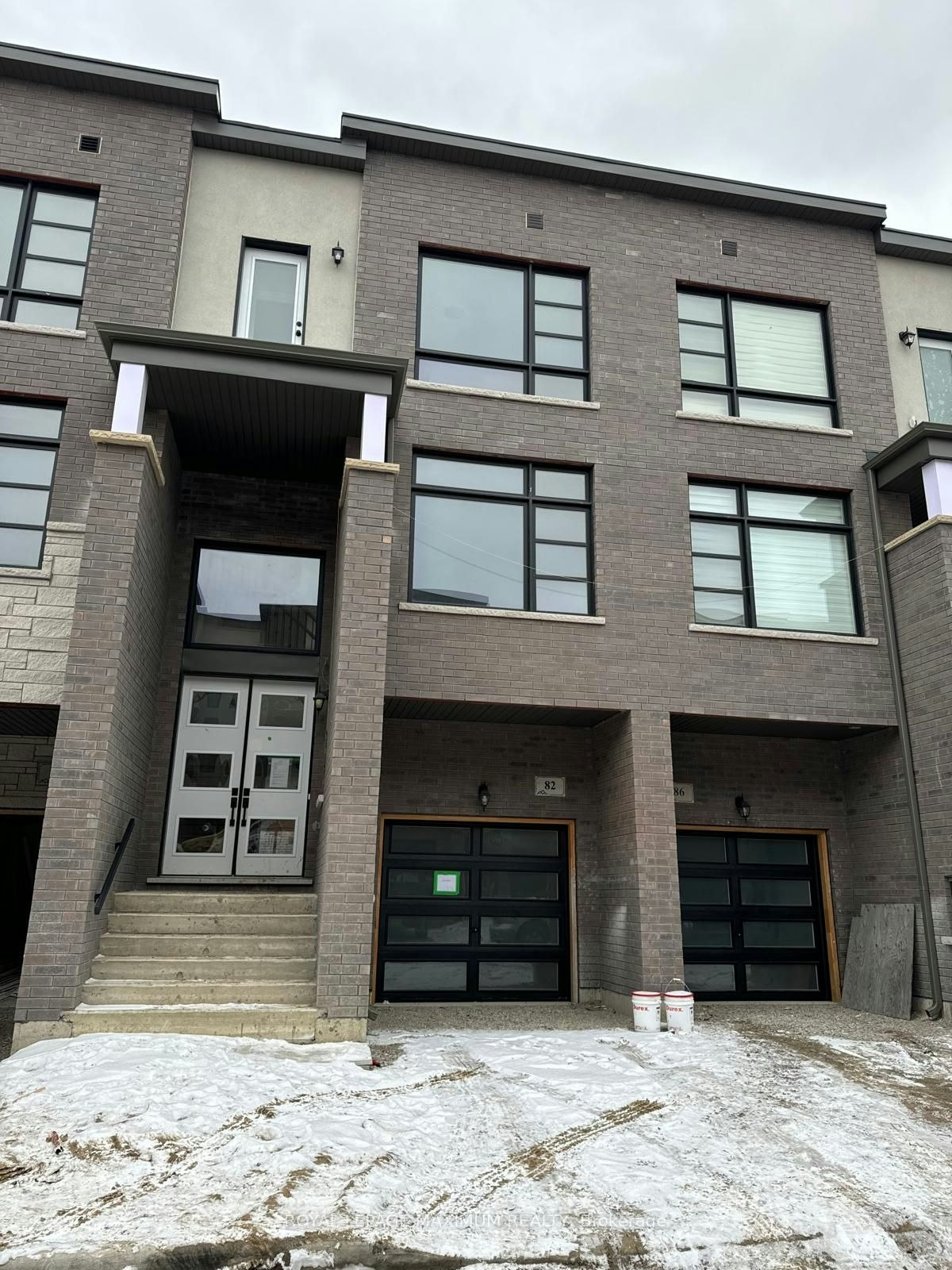 82 Paradox Street, Vaughan, ON, L4L 1A7 - 2
