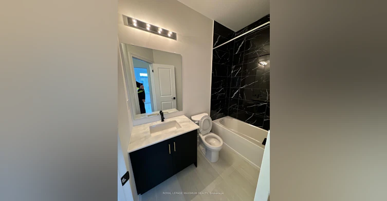 82 Paradox Street, Vaughan, ON, L4L 1A7 - 17