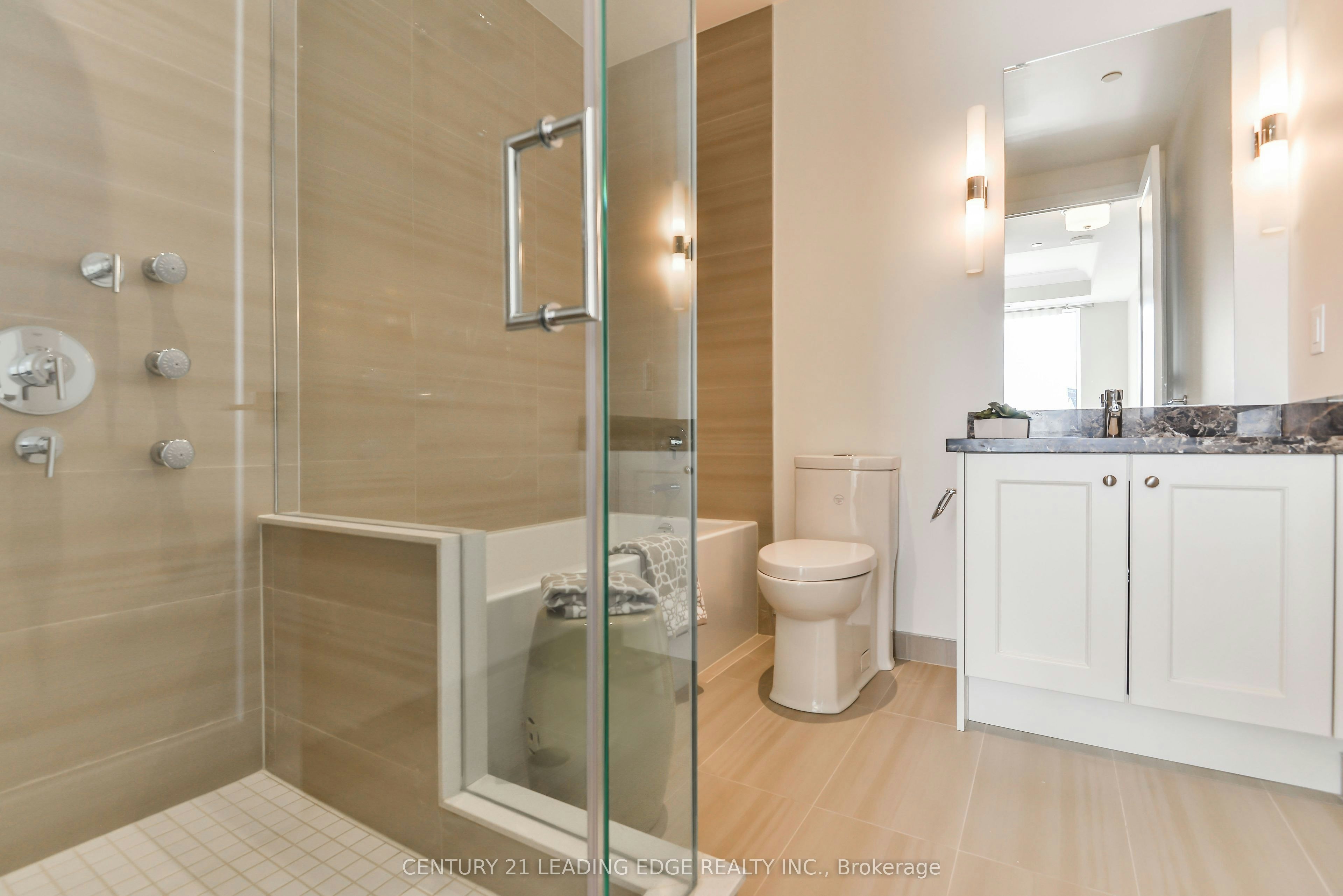 210-9 Stollery Pond Crescent, Markham, ON, L6C 0K1 - 13