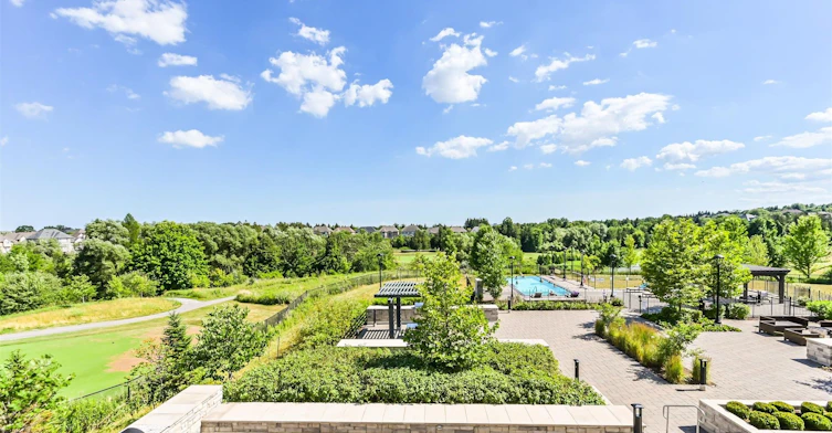 210-9 Stollery Pond Crescent, Markham, ON, L6C 0K1 - 24