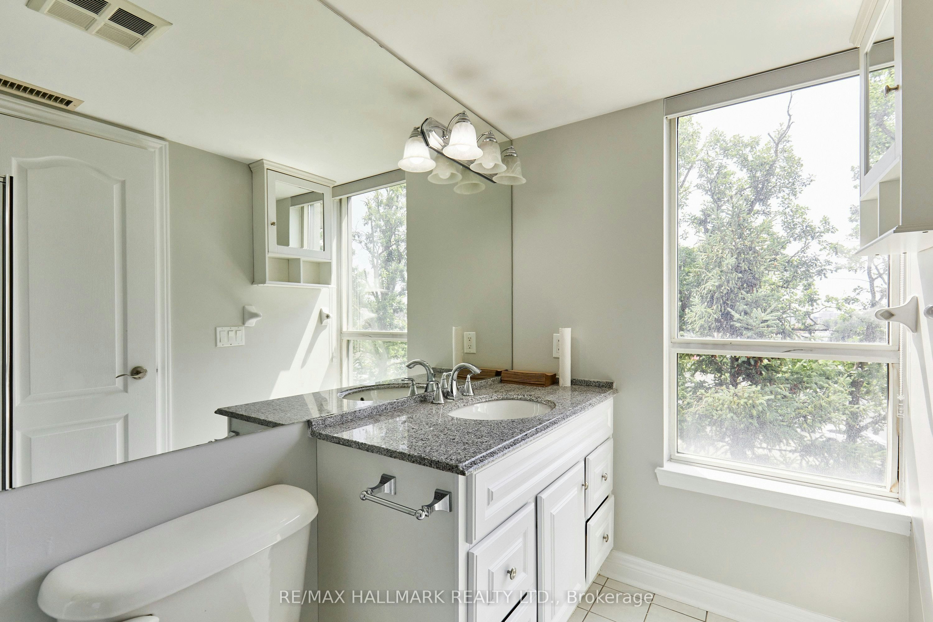 307-60 Disera Drive, Vaughan, ON, L4J 9G1 - 21