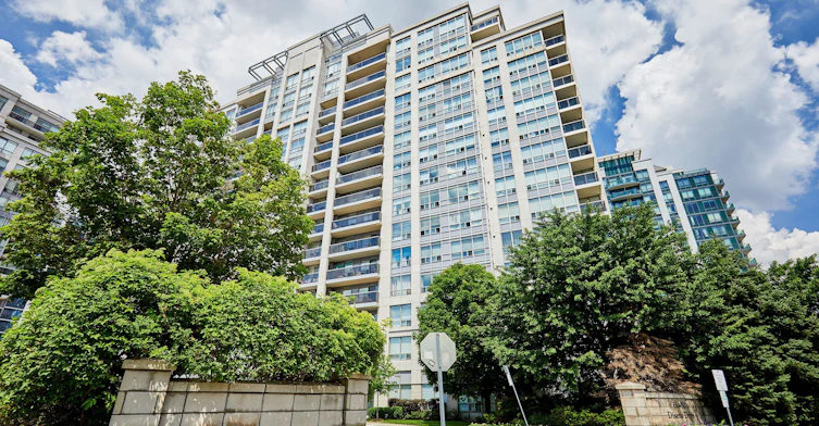 307-60 Disera Drive, Vaughan, ON, L4J 9G1
