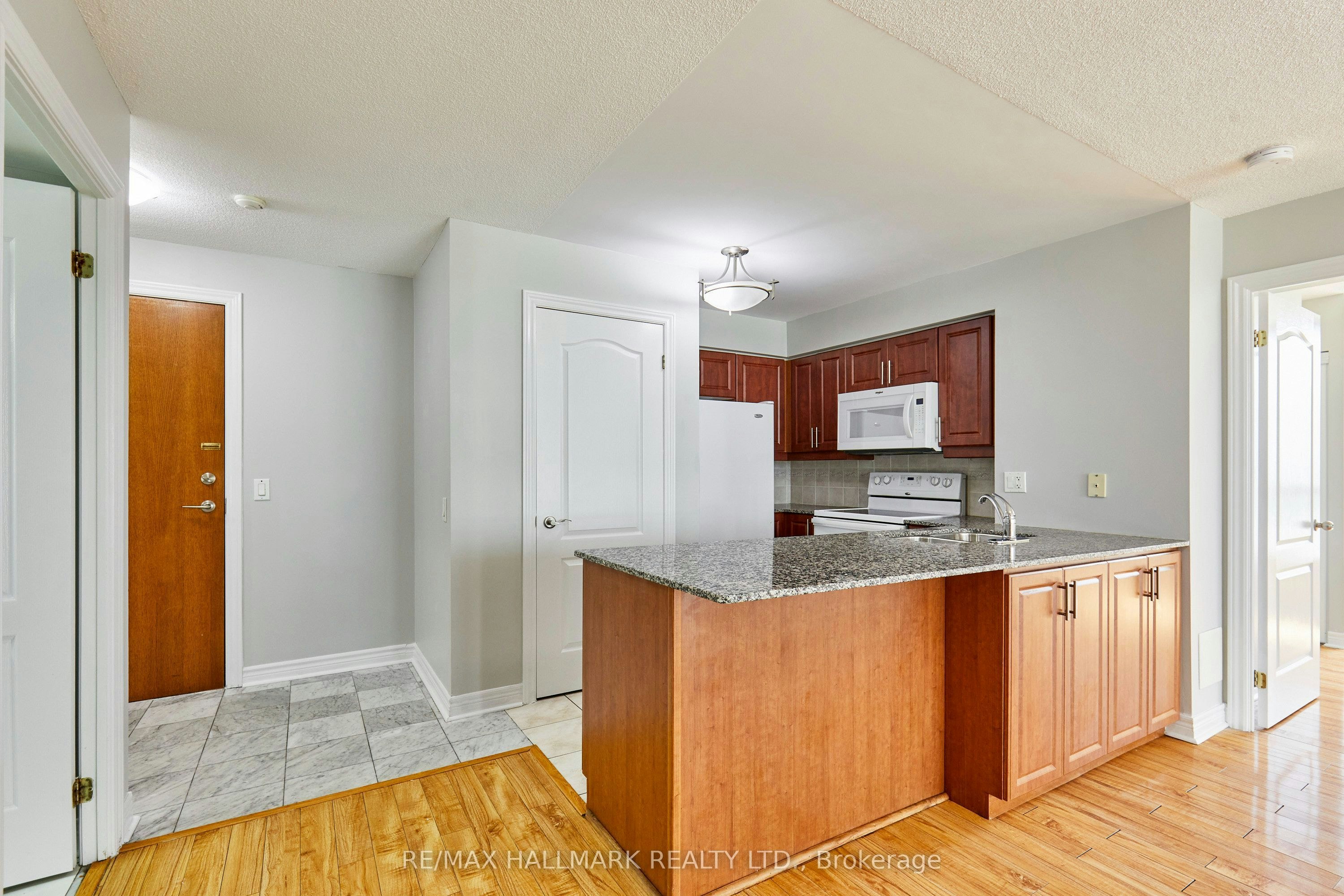307-60 Disera Drive, Vaughan, ON, L4J 9G1 - 17