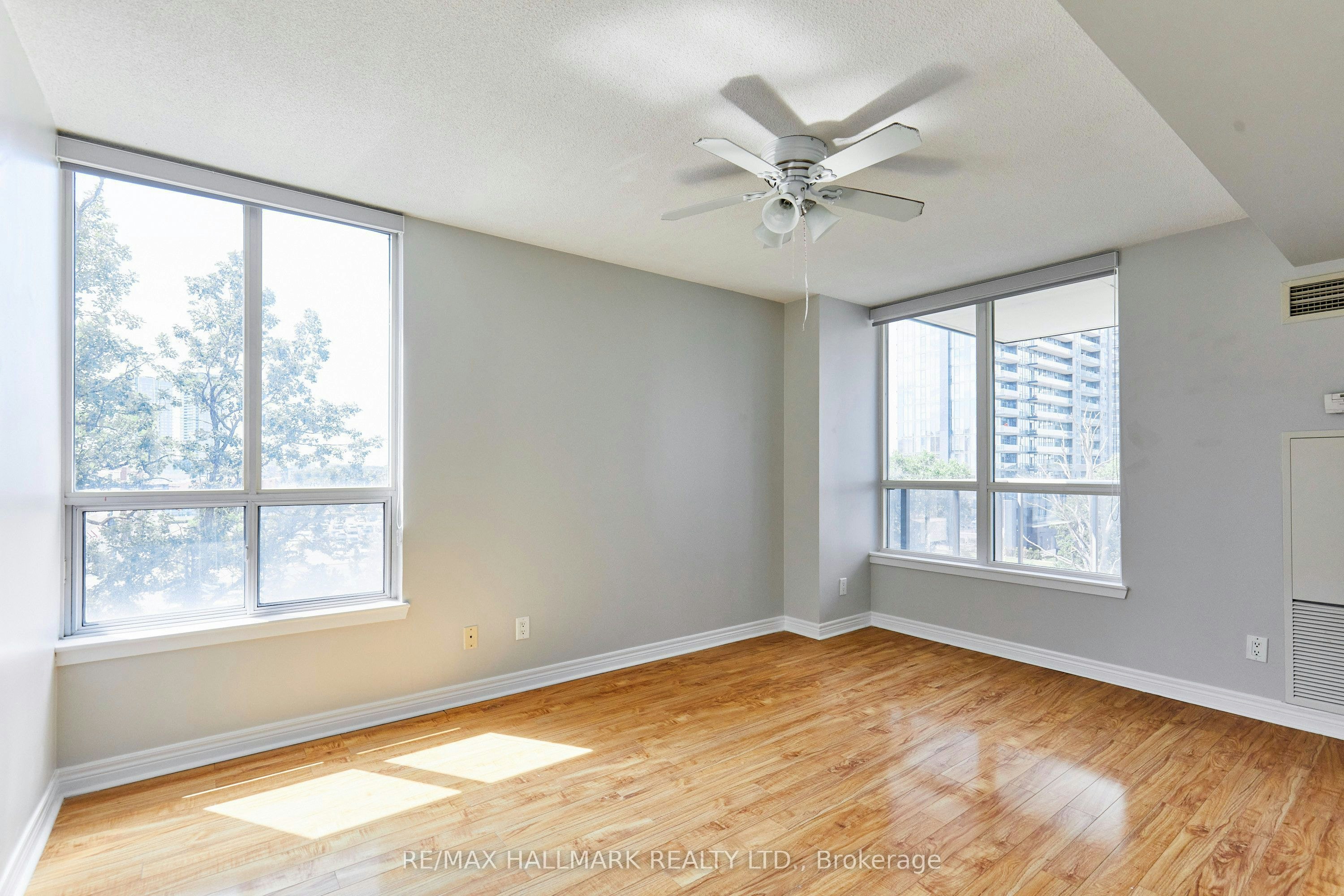 307-60 Disera Drive, Vaughan, ON, L4J 9G1 - 25