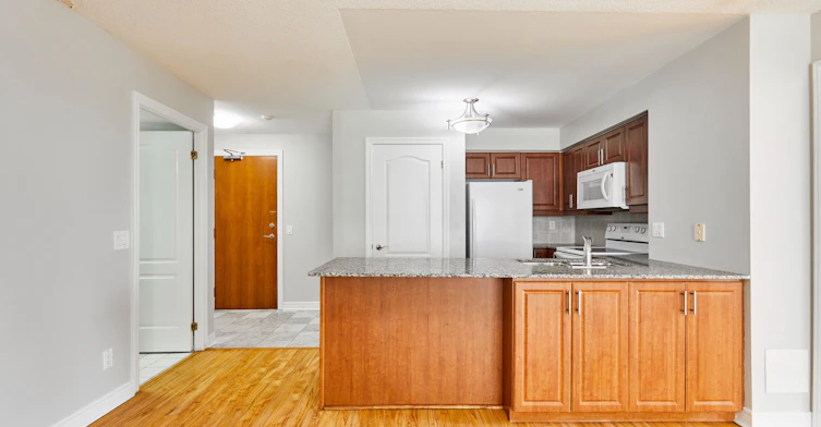 307-60 Disera Drive, Vaughan, ON, L4J 9G1 - 15
