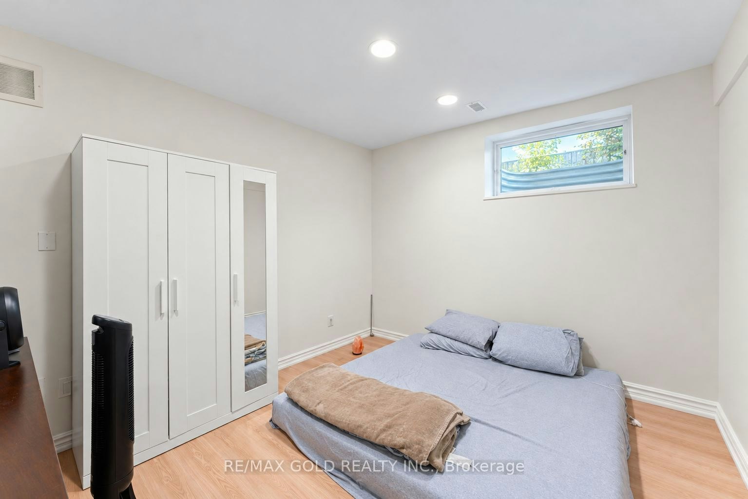 20 Garden Avenue, Richmond Hill, ON, L4C 6L9 - 9