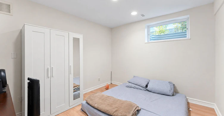 20 Garden Avenue, Richmond Hill, ON, L4C 6L9 - 9
