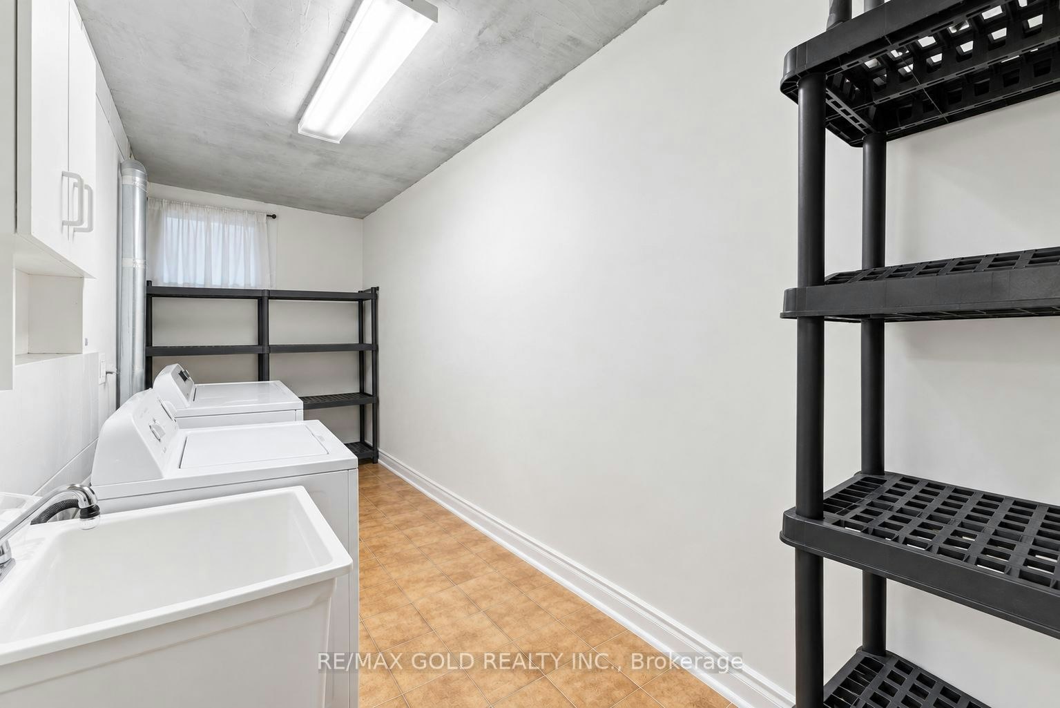 20 Garden Avenue, Richmond Hill, ON, L4C 6L9 - 8