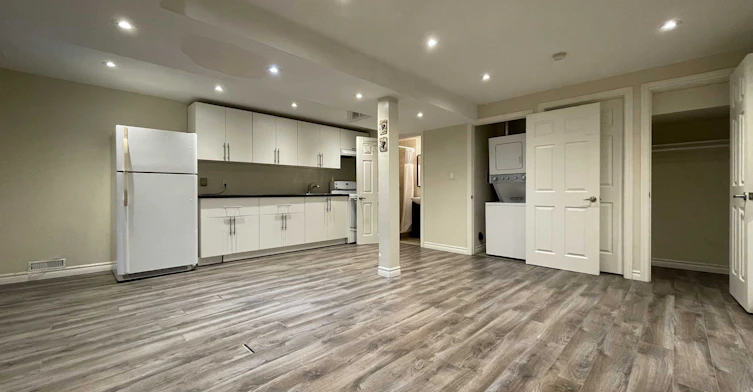 Lower Level-64 Ritva Court, Richmond Hill, ON, L4C 9R4 - 7