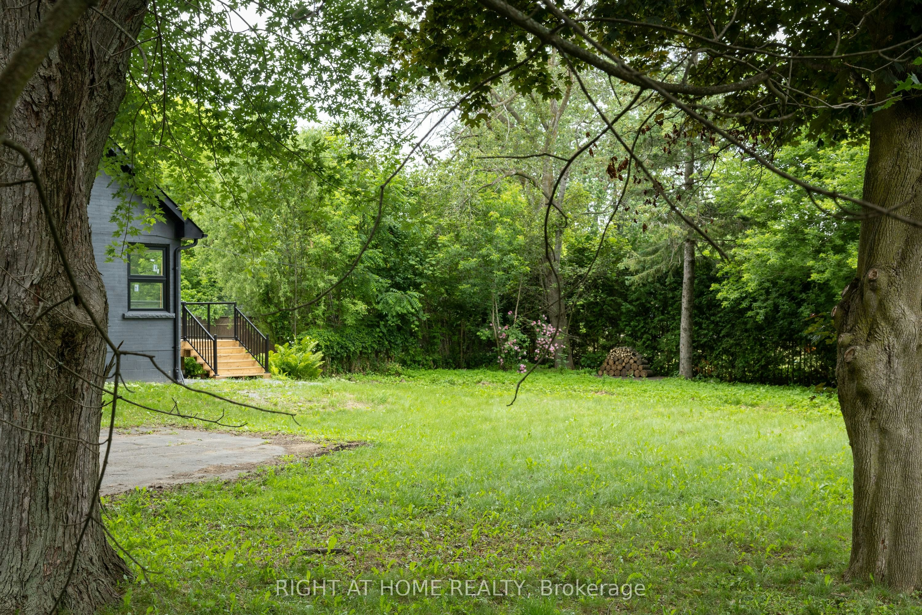 30 Morton Avenue, East Gwillimbury, ON, L0G 1V0 - 28