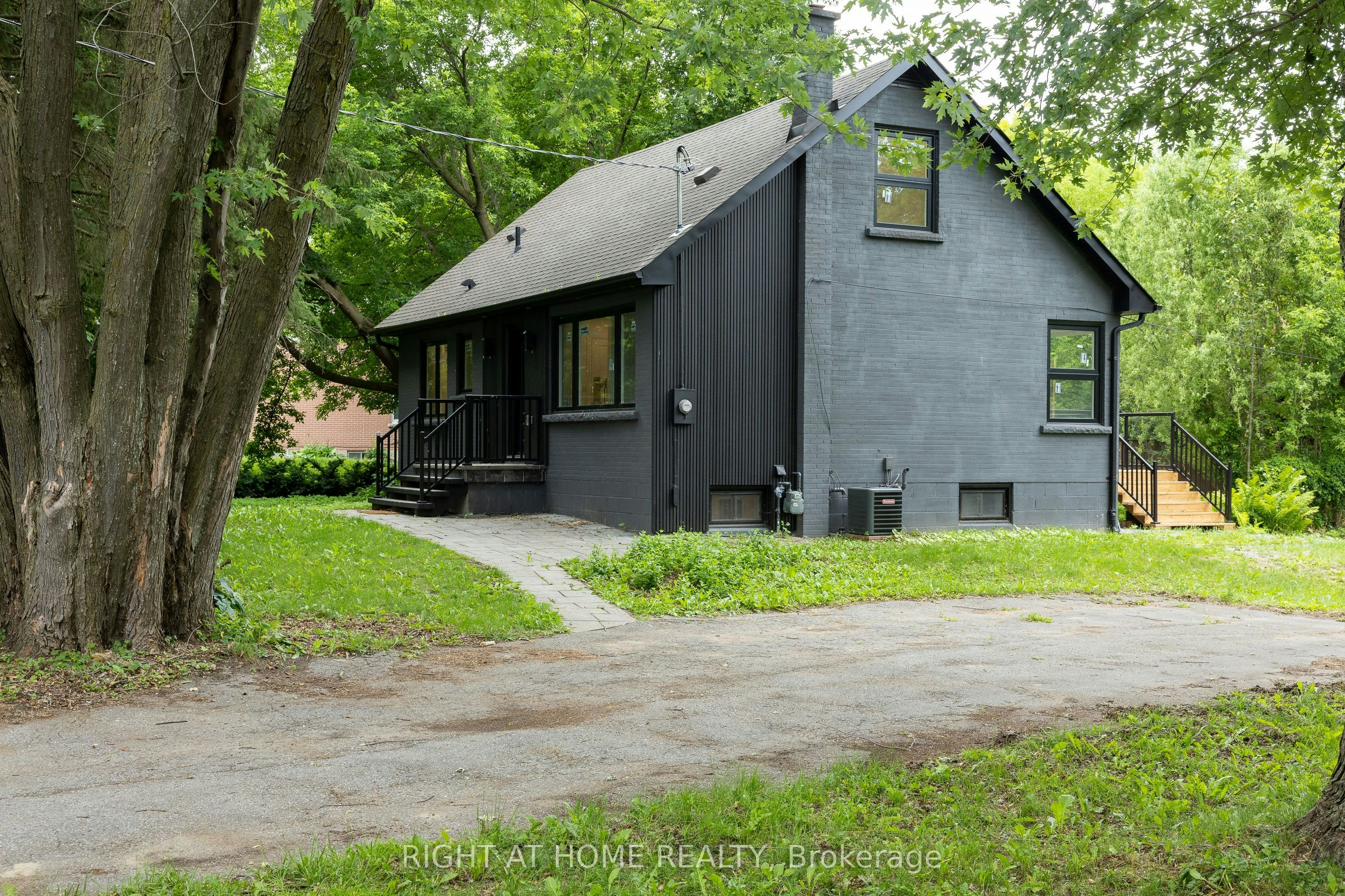 30 Morton Avenue, East Gwillimbury, ON, L0G 1V0 - 27