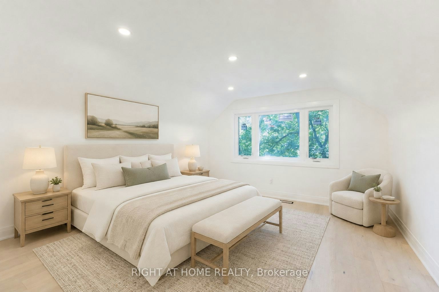 30 Morton Avenue, East Gwillimbury, ON, L0G 1V0 - 5
