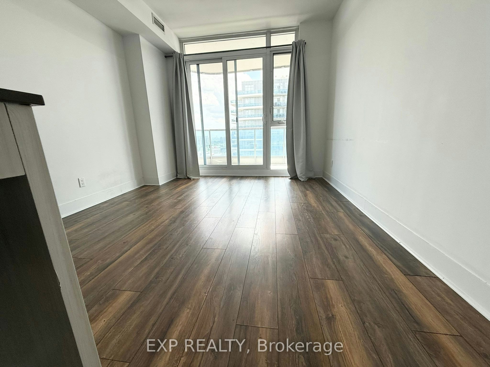 1201-9471 Yonge Street, Richmond Hill, ON, L4C 0Z5 - 9