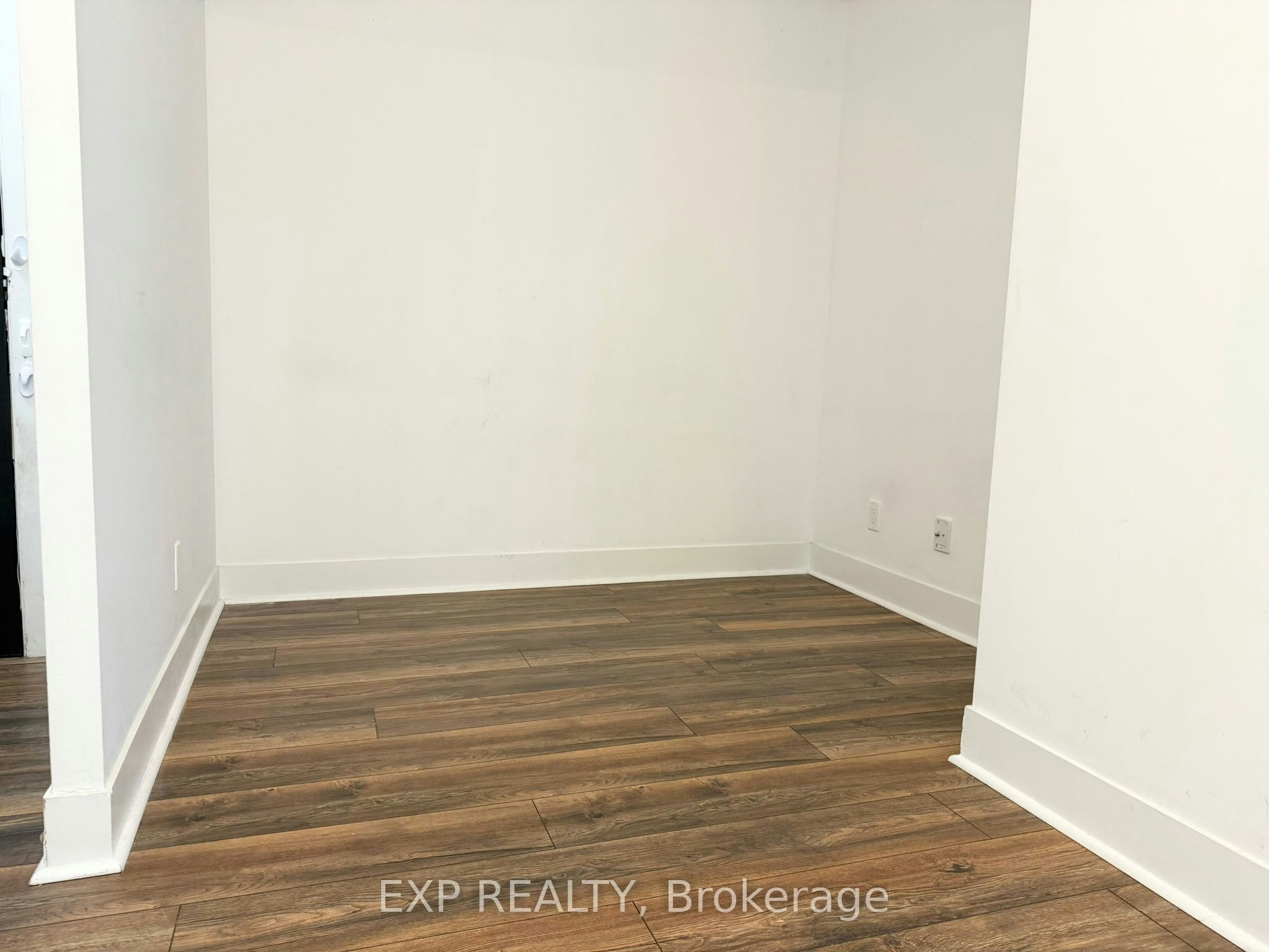 1201-9471 Yonge Street, Richmond Hill, ON, L4C 0Z5 - 12